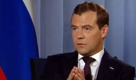 Фильм про Медведева и Грузию: так кто здесь главнокомандующий?