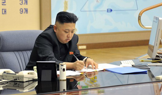 Ким Чен Ына уличили в использовании компьютера iMac