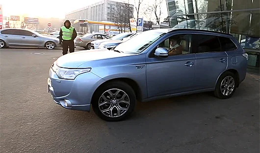Зарядиться сомнениями: тест-драйв Mitsubishi Outlander PHEV
