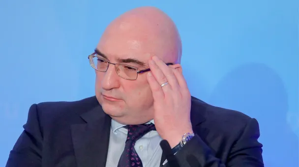 Глава горно-металлургической компании Алишера Усманова умер от пневмонии