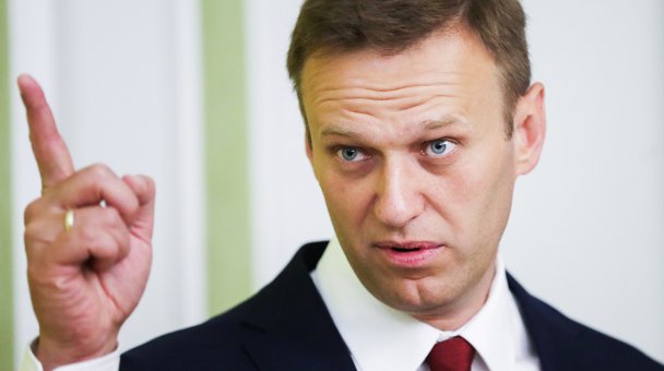 Путин заявил о личной просьбе к прокуратуре выпустить Навального в Германию  