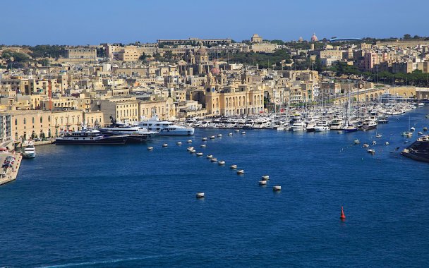 СМИ узнали об обращениях Фридмана и бывшей жены Абрамовича за «золотыми паспортами» Мальты