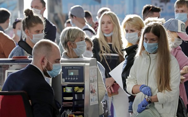Власти Москвы назвали три причины ускорения темпов прироста заболевших COVID-19  