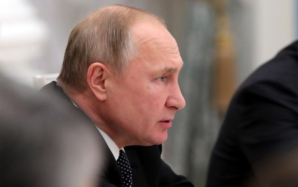 Путин поддержал обнуление президентских сроков