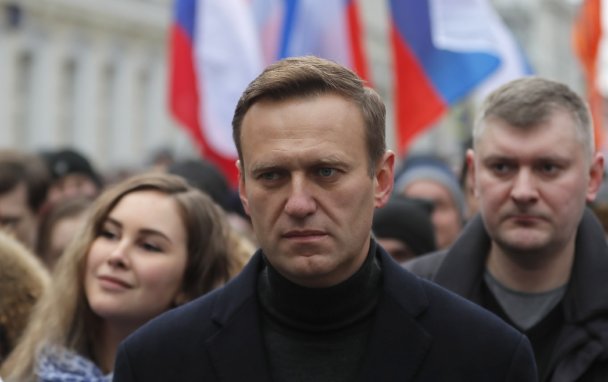 Навального госпитализировали в реанимацию с подозрением на отравление