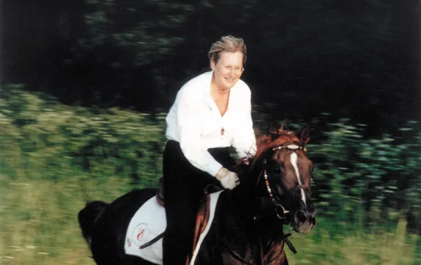 Миллиардеры в седле: кто из богатейших россиян увлекается конным спортом