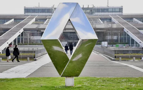 Падение «Ашана» и взлет «Рено»: как за год изменился рейтинг иностранных компаний