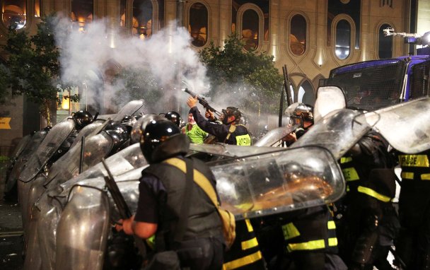 Фото Irakli Gedenidze / Reuters