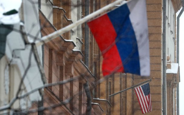 США задумались о новых санкциях против России из-за обвала цен на нефть