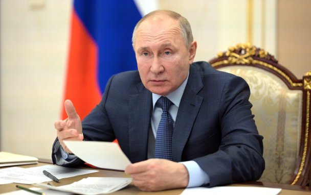 «Это не просто рост»: Путин поручил ФАС проверить повышение цен на жилье 