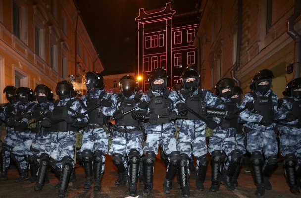 Более 500 человек задержали в Москве в день суда по делу Навального