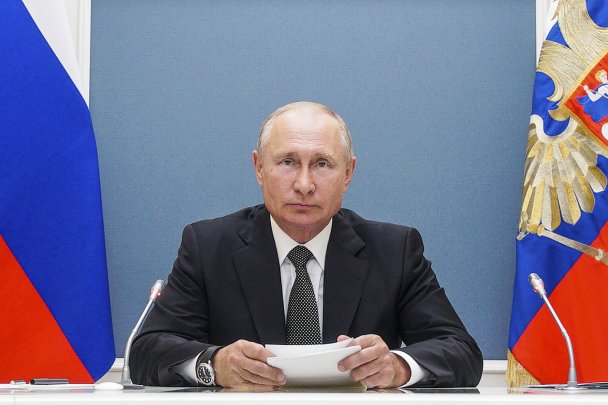 Путин связал голосование против поправок к Конституции с недоработками властей