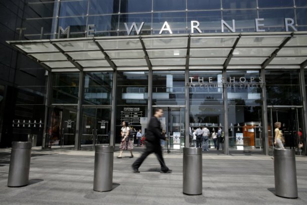 AT&T анонсировала покупку  Time Warner за $85,4 млрд