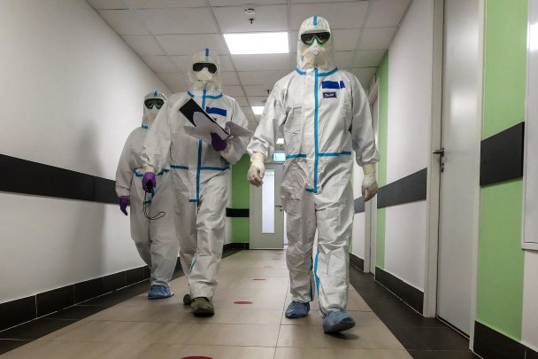 В Москве выявили больше 2000 новых случаев коронавируса впервые за шесть дней