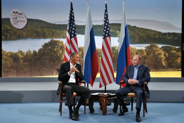 Путин и Обама обсудили ситуацию в Крыму