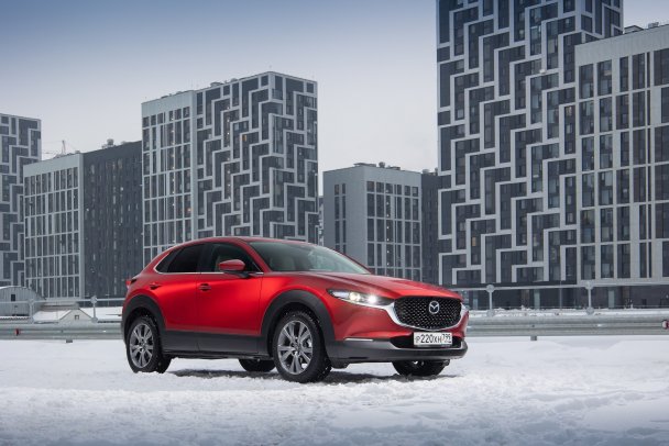 Ровно и дерзко: новый кроссовер Mazda приехал в Россию