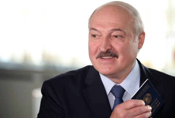 «Если белорусы не выдержат, покатится эта волна туда»: Лукашенко решил обсудить протесты в Белоруссии 