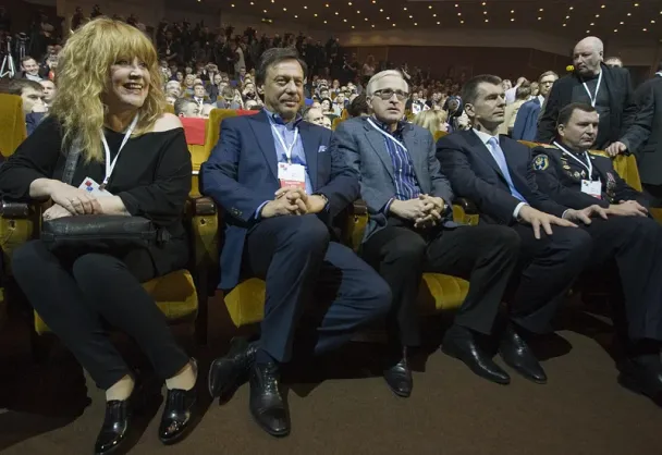 Третья сила: репортаж со съезда партии Михаила Прохорова