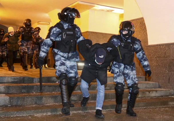 Более 1000 человек задержаны в России в день суда по делу Навального