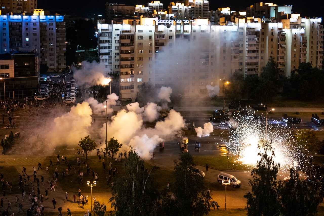 ОМОН против улицы: протесты в Минске в фотографиях | Forbes.ru