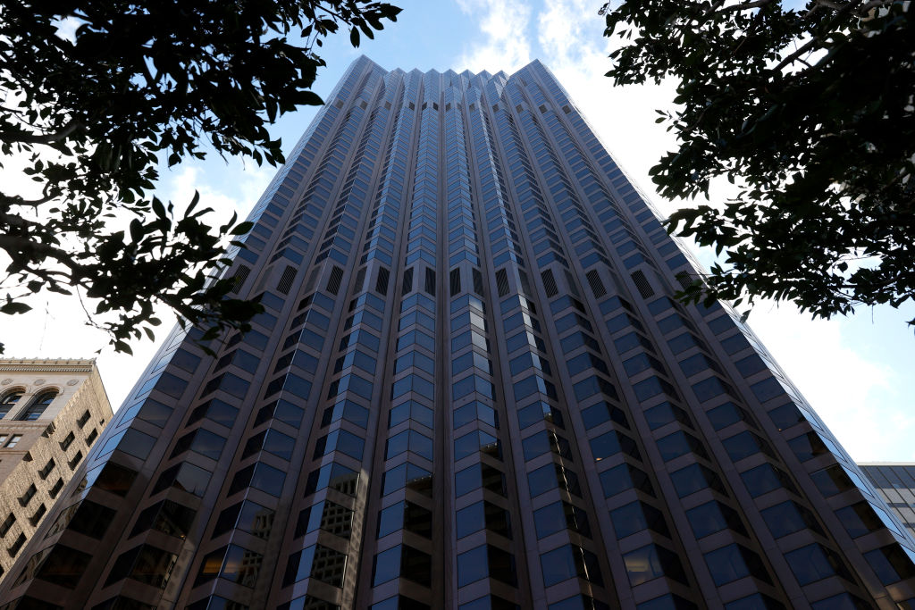 Дональду Трампу принадлежит 30% акций офисного здания на 555 California Street в Сан-Франциско