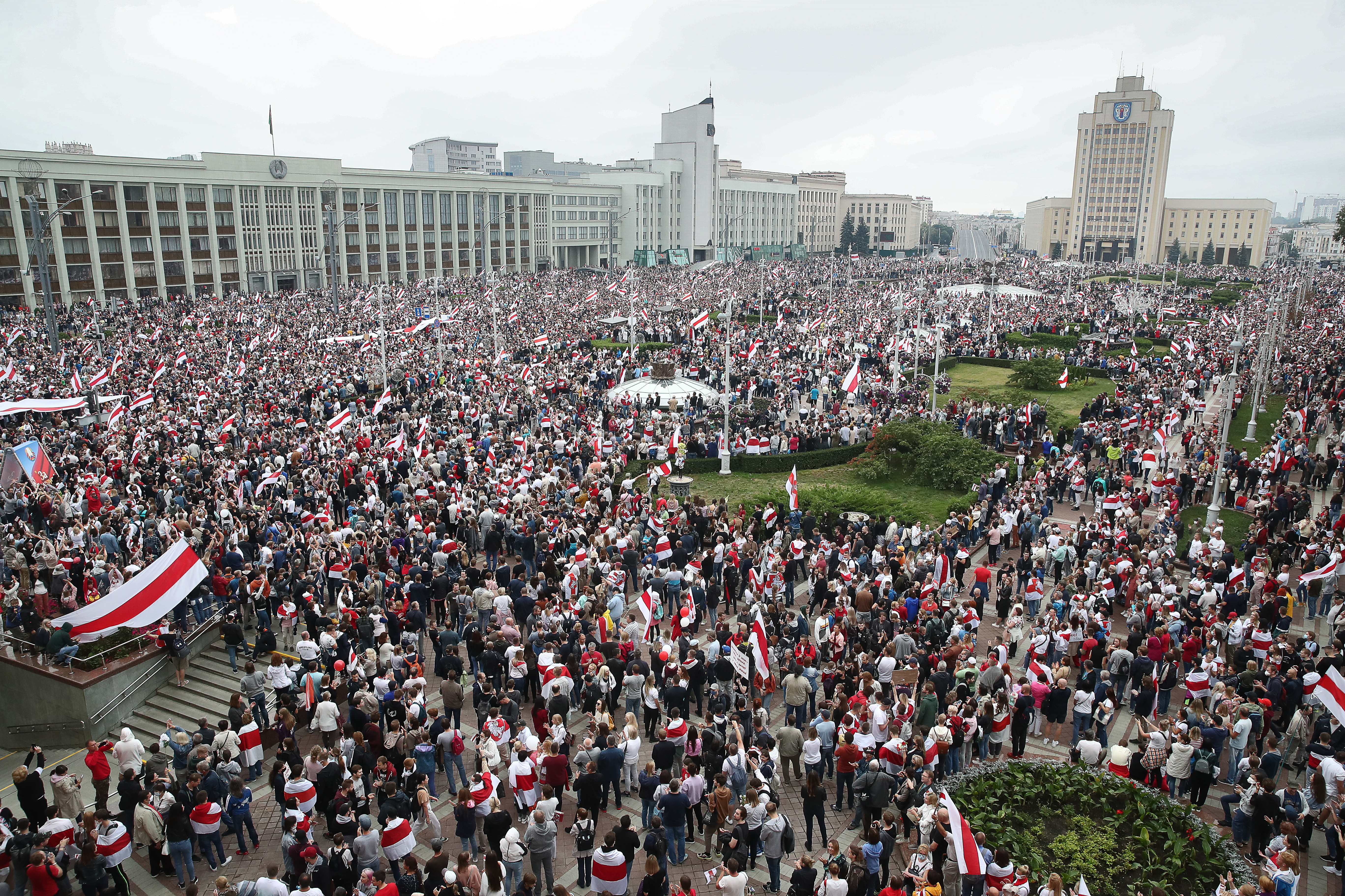 Белоруссия 23. Протесты в Минске. Минск 23 августа протесты. Минск площадь независимости митинг. Массовый митинг в Белоруссии.