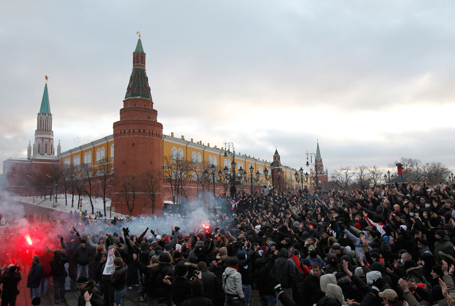 Рождественская ярмарка ограничит движение в центре Петербурга на два месяца с 18 ноября