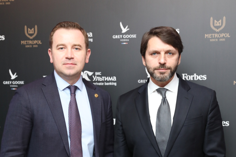 Роман Давыдов, фонд «Наше будущее», Николай Усков, Forbes Russia