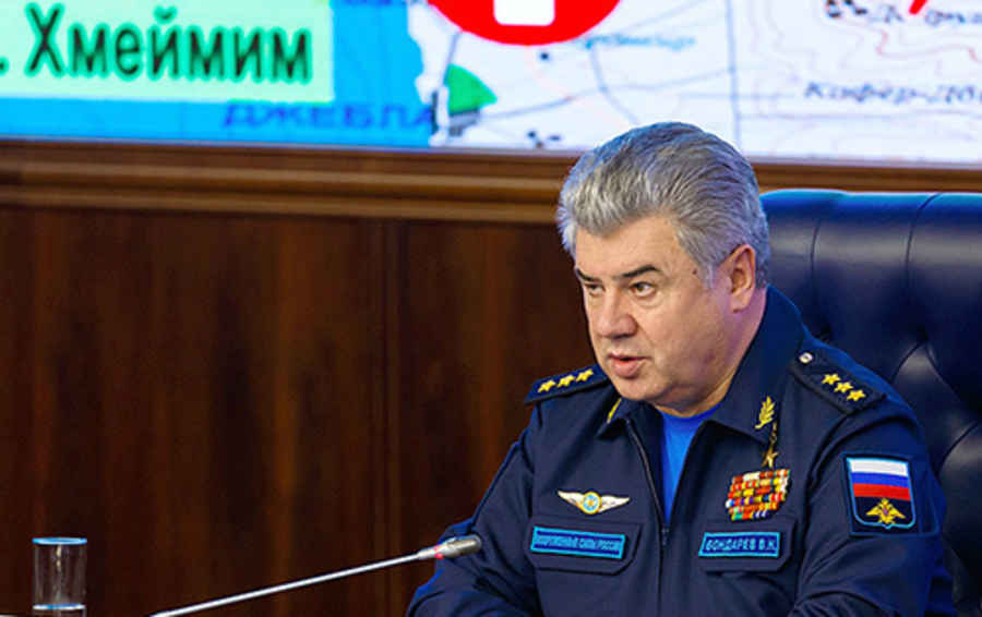 Главнокомандующий Воздушно-космическими силами России генерал-полковник Виктор Бондарев. 