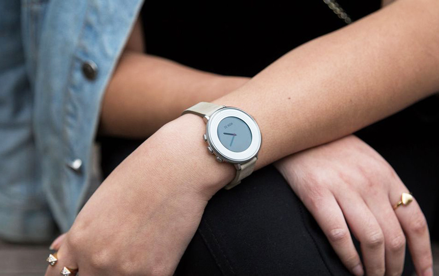 Фото Pebble