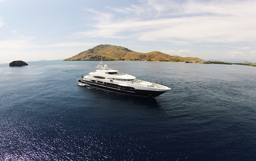 Яхта Serenity, владельцем которой называют Михаила Лесина