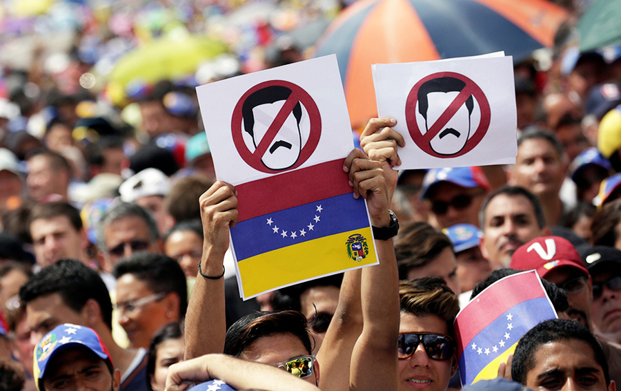 Фото REUTERS / Carlos Garcia Rawlins
