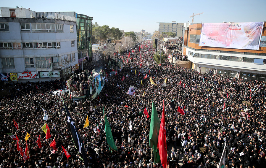 Фото: Mehdi Bolourian / Fars News Agency / WANA / Reuters