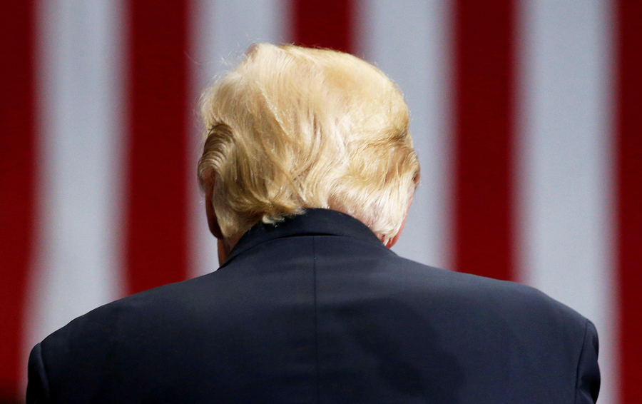 Фото Jonathan Ernst / Reuters