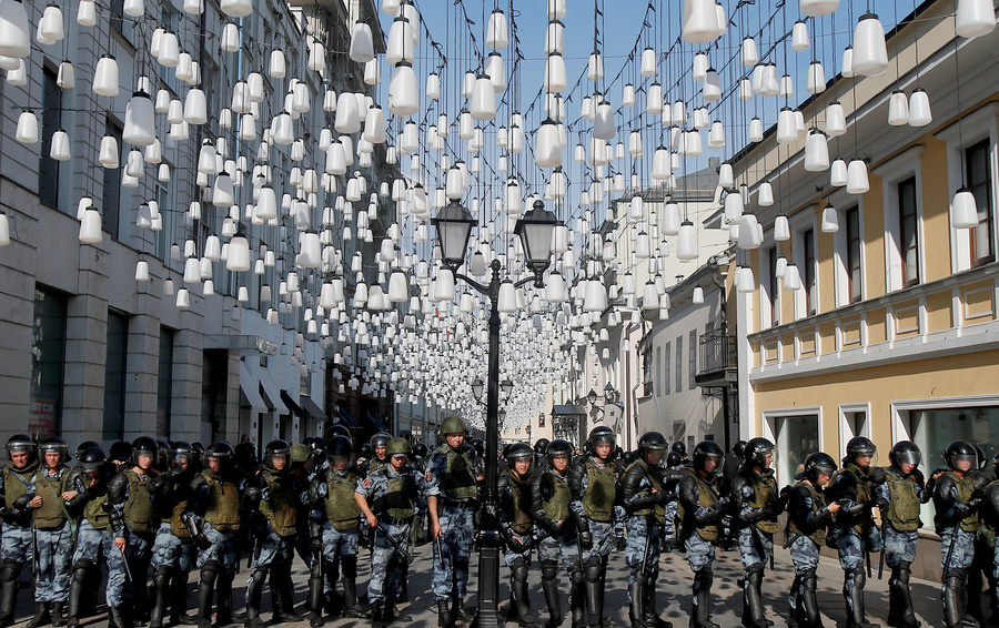 Фото Maxim Shemetov / Reuters