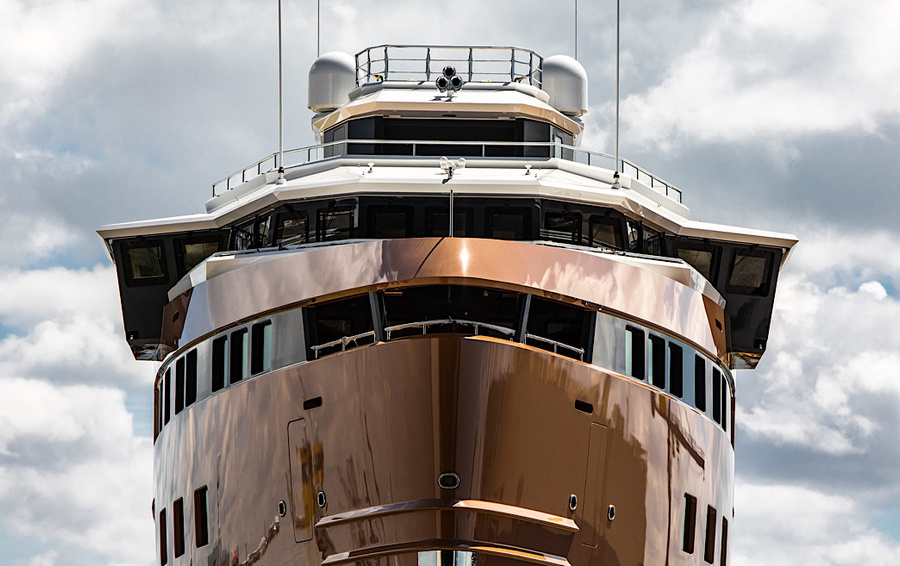 Damien yachting