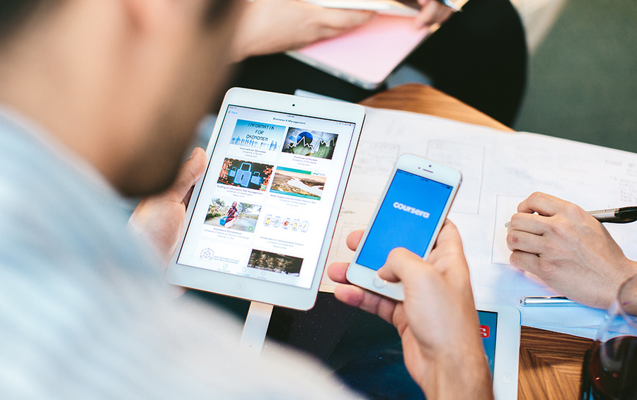 Фото Coursera