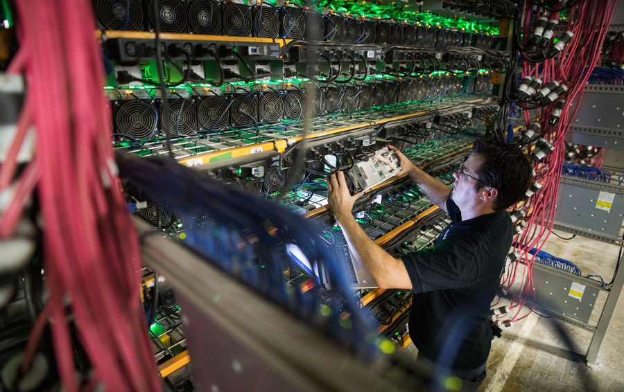 Фото James MacDonald / Bloomberg via Getty Images