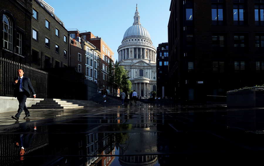 Фото Hannah Mckay / Reuters