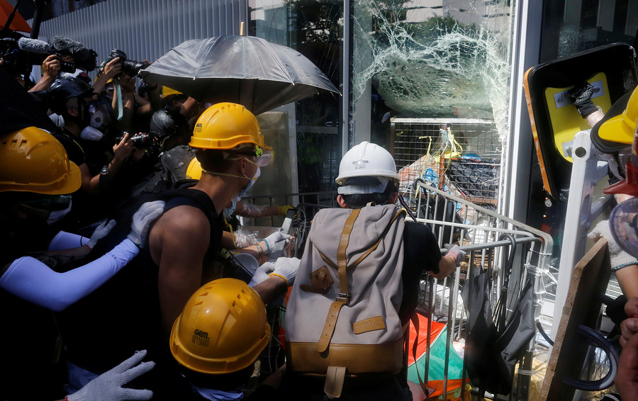 Фото Thomas Peter / REUTERS