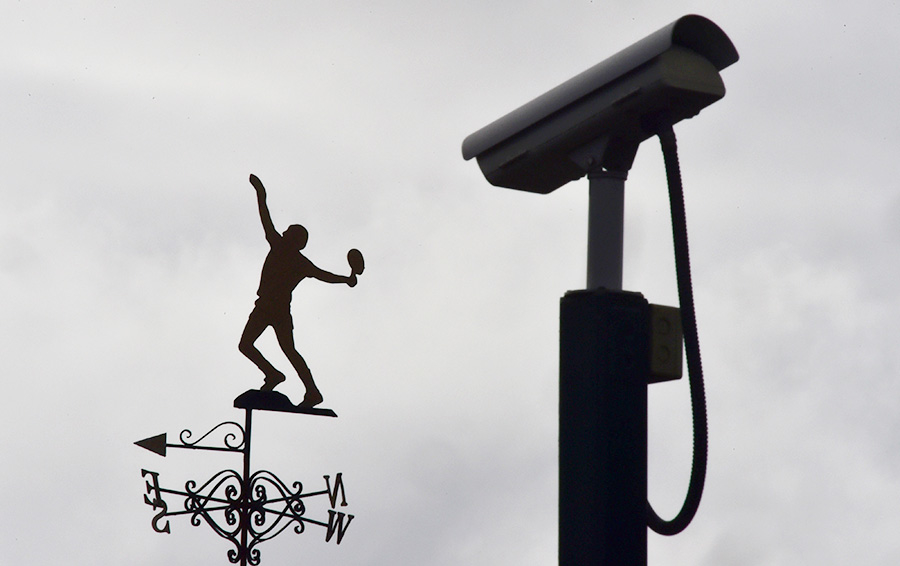 Фото Toby Melville / Reuters