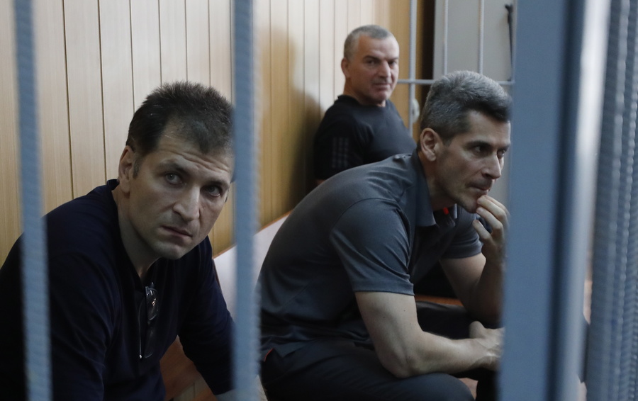 Жестко выстроенная вертикаль: как, по версии следствия, братья Магомедовы расхищали 11 млрд бюджетных рублей