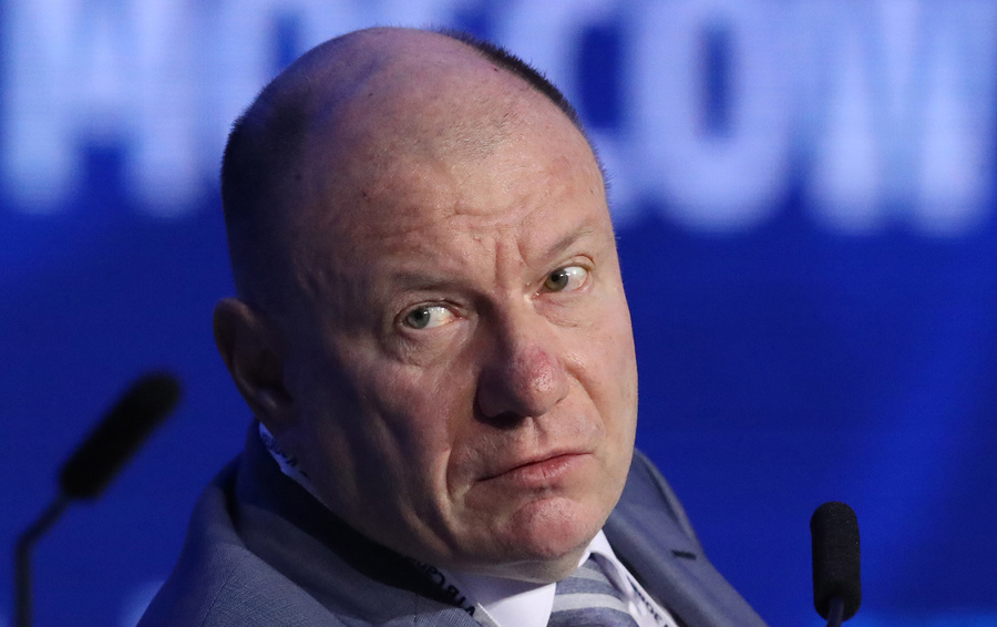 Владимир Потанин призвал уйти от «косной» экономики старого образца