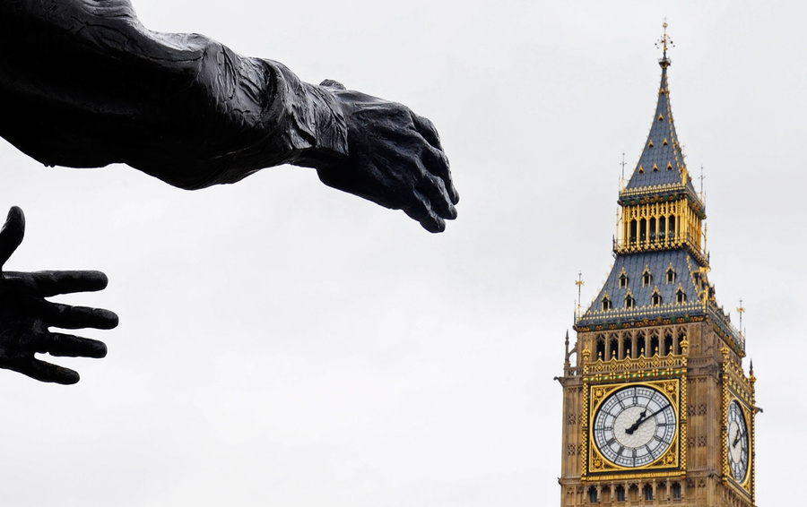 Фото Toby Melville / Reuters