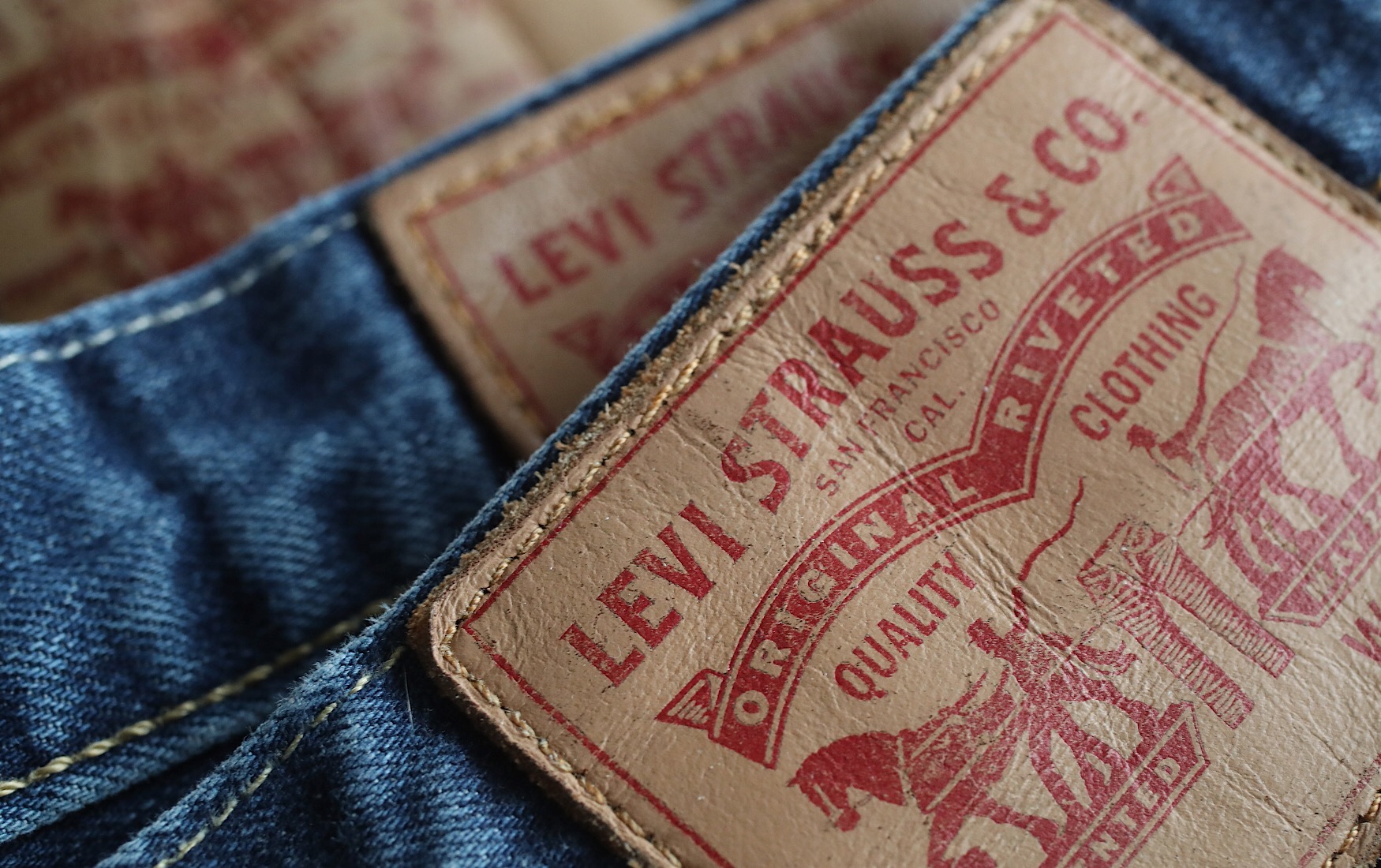 Levis rus deals