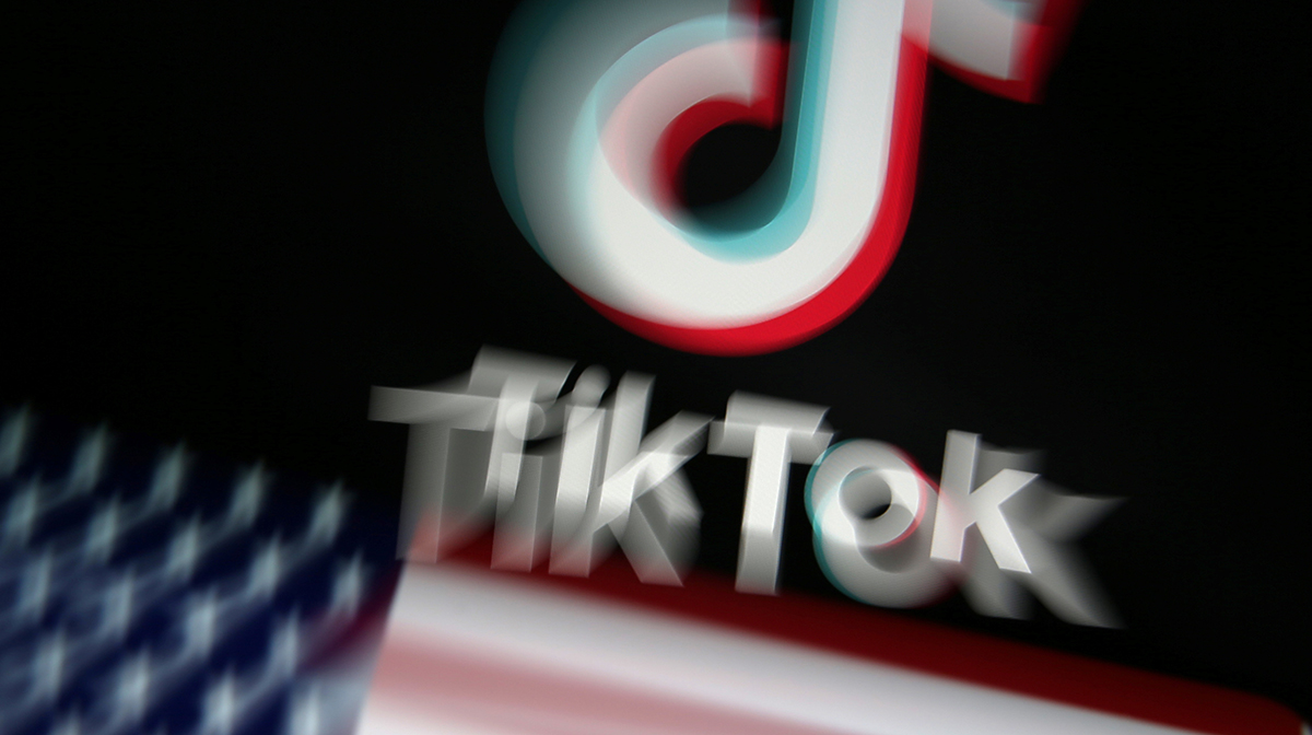 Угроза в смартфоне: почему TikTok приходится продавать бизнес в США |  Forbes.ru