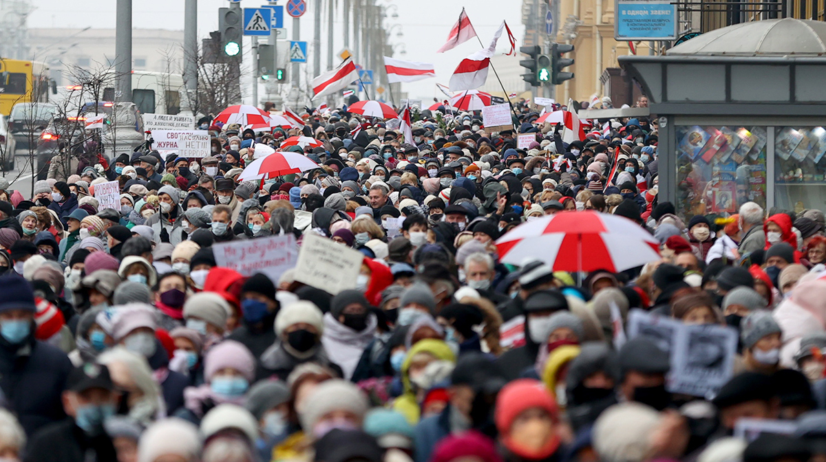 В стране террор, люди боятся ехать в офис»: зачем белорусские  IT-предприниматели перевозят сотрудников в другие страны и сколько это  стоит | Forbes.ru