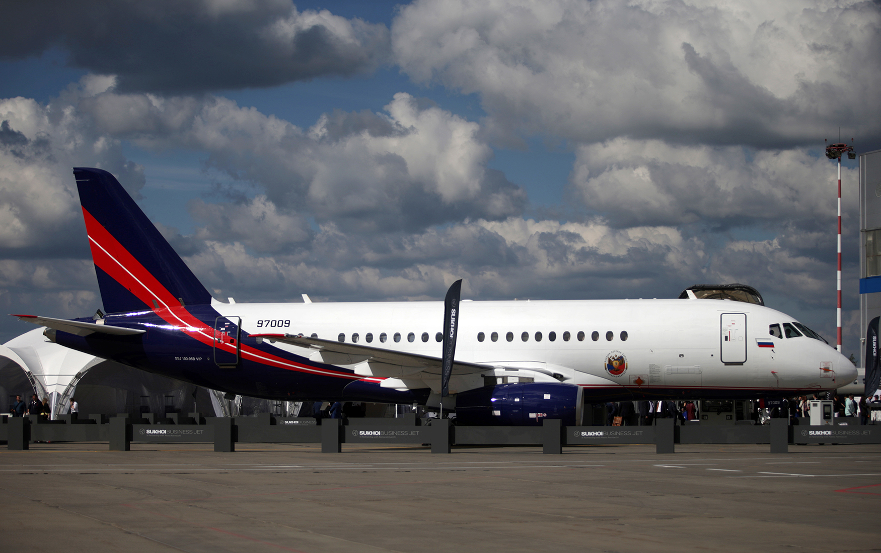 Гадкий утенок. Есть ли будущее у Sukhoi Superjet 100 в Европе | Forbes.ru