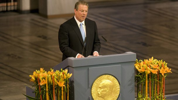 Альберт Гор во время вручения Нобелевской премии в 2007 году (Фото: Getty Images)