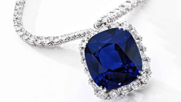 Sotheby’s, колье с сапфиром и бриллиантами Harry Winston, $4 722 965